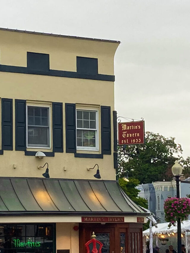 A Taste of History at Martin’s Tavern in Georgetown Story